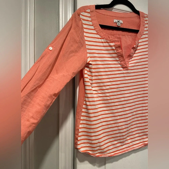 L.L. Bean Coral White Stripe Roll Tab Sleeve Split Neck Pullover Top Size XS - Picture 4 of 9